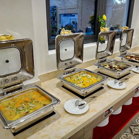 Crown Nguyen Hoang Hotel Nha Trang Luaran gambar