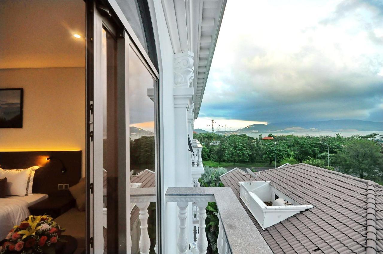 Crown Nguyen Hoang Hotel Nha Trang Luaran gambar